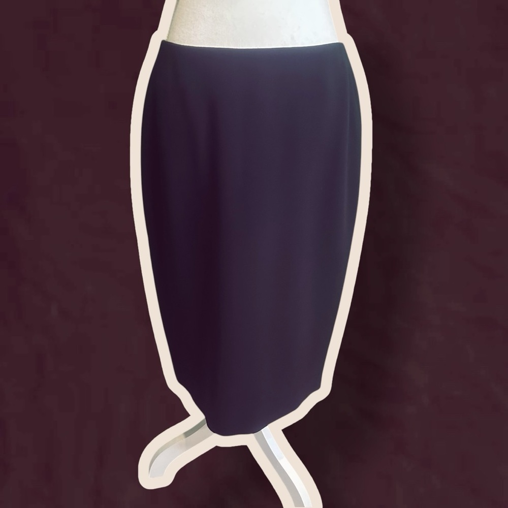 Donna Karan New York Black Wool Crepe Pencil Skirt Size 12